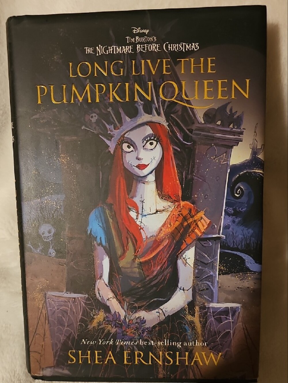 Disney 4 Book Bundle Hardcover. - Picture 2 of 9